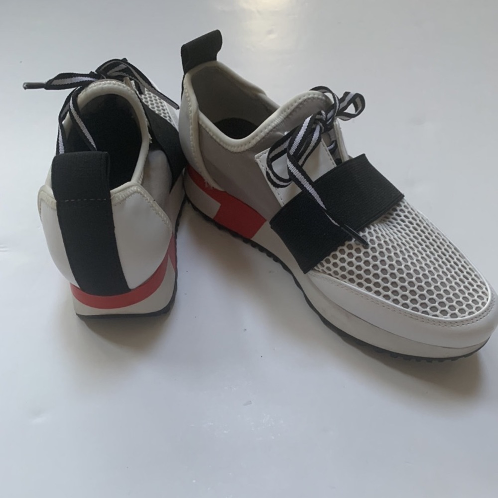 Steve Madden Sneakers